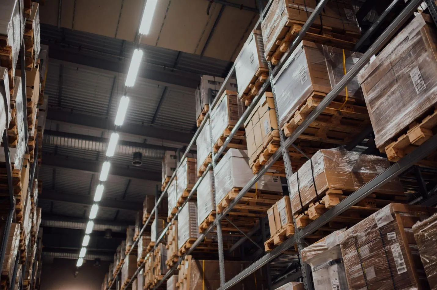 How to Modernize & Digitalize Your Warehouse Without Complexity